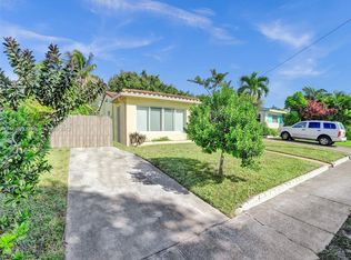 278 SW 8th St, Dania Beach, FL 33004