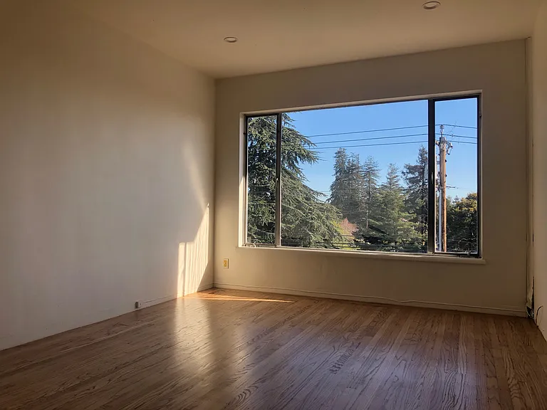 2450 Warring St #35B — Photo 7