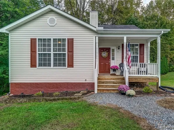 192 Redbud Dr, Louisa, VA 23093