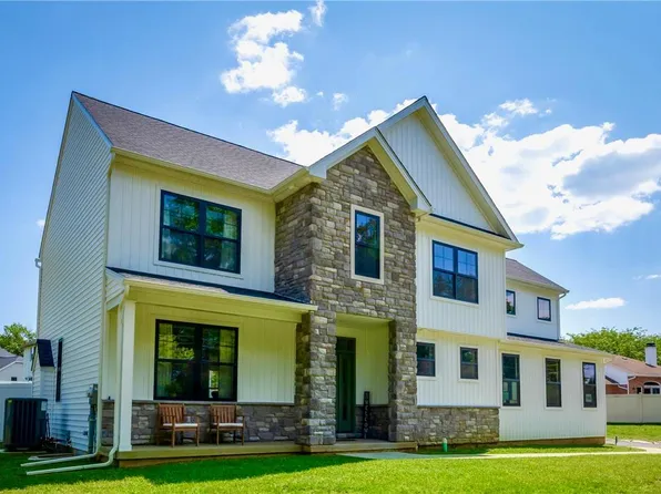 150 Mauch Chunk Rd, Whitehall, PA 18052