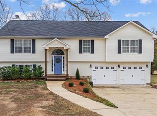 106 Windmill Dr SE, Silver Creek, GA 30173