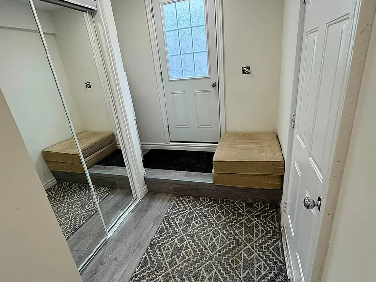 39 Crown Cres #BASEMENT — Photo 5