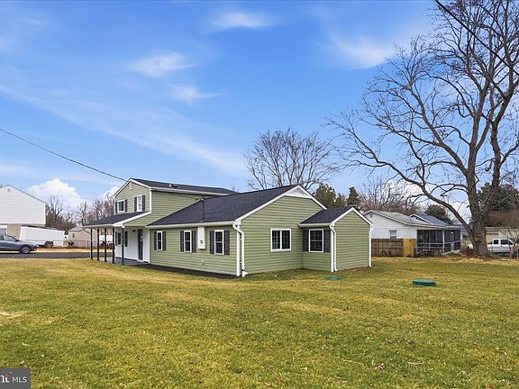 2nd image of 42264 Ridge Rd