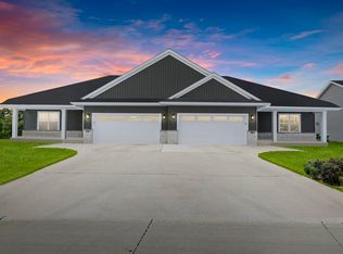 949 Dubs Dr, Iowa City, IA 52246