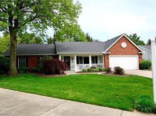 9495 Lismore Ln, Mentor, OH
