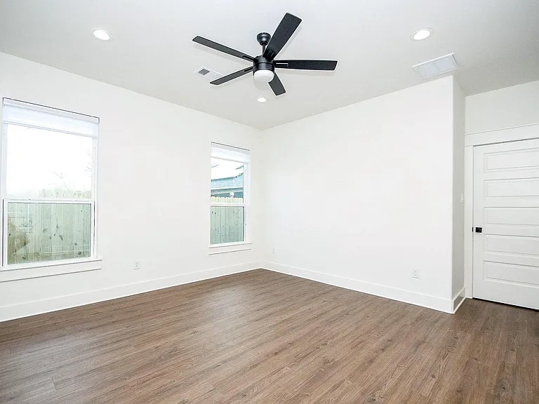 4101 Victoria Ave #B — Photo 26
