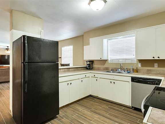 5th image of 1511 Highland Ave