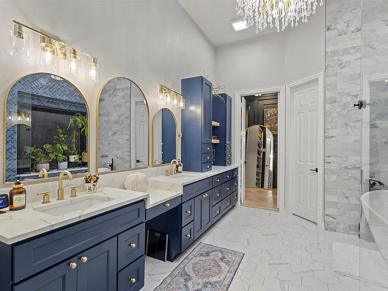 1504 Brook Ln — Photo 16