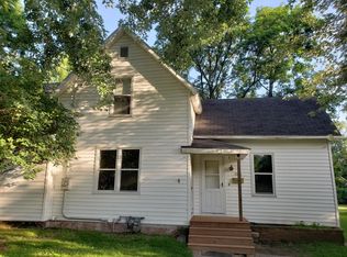1018 11th Ave E, Menomonie, WI 54751