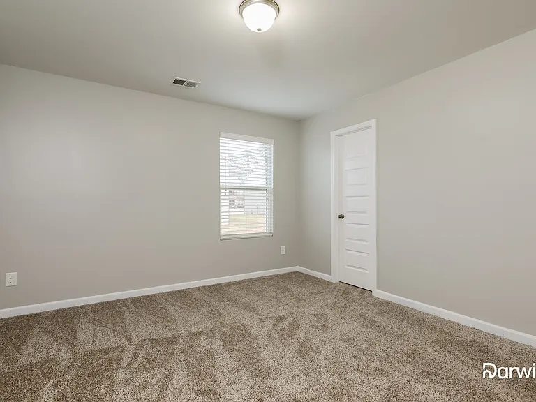 358 Lamont Ln — Photo 15