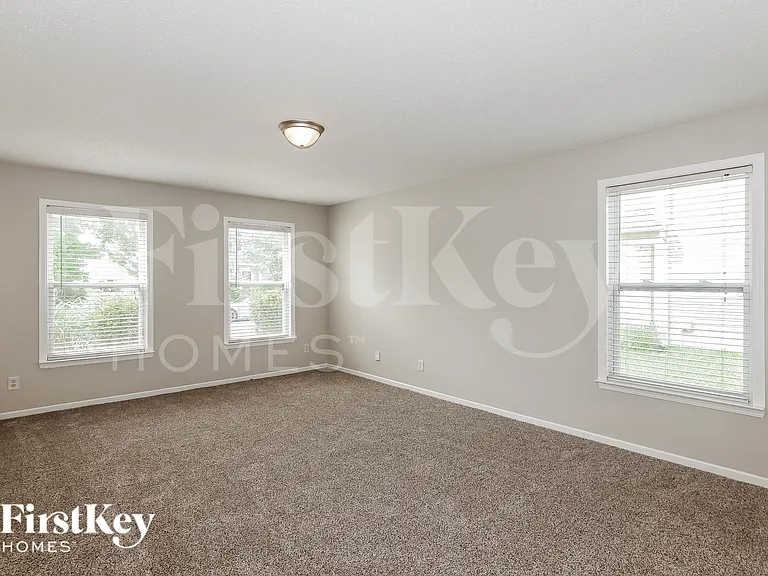 12238 Maize Dr — Photo 4
