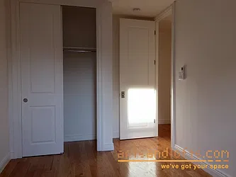 Rented by aptsandlofts.com