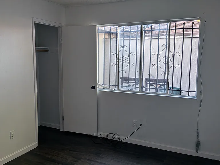 2601 Hampton Ln — Photo 13