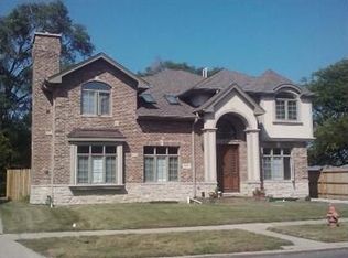 8950 Belleforte Ave, Morton Grove, IL