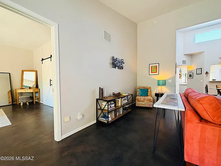 272 E Southern Pines Dr — Photo 14