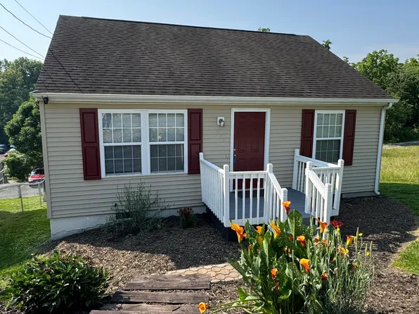 1903 Archbold Ave NE, Roanoke, VA 24012