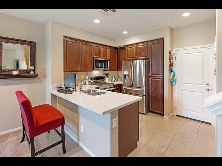 6520 Longboard Ct — Photo 9