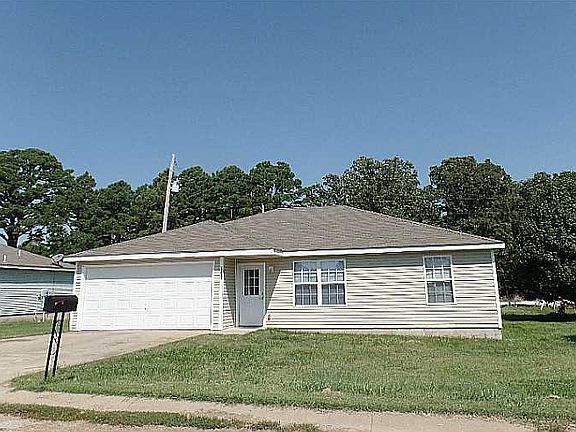 2nd image of 22042 Cheryl Dr