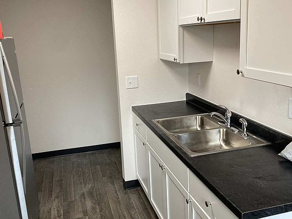 4th image of 221-231 Freemont Ave SE #231-06