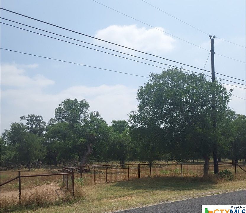 2nd image of 7032 Airport Rd
