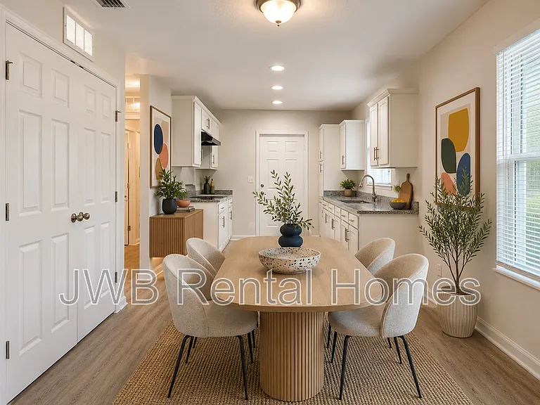 1427 W 23rd St — Photo 5