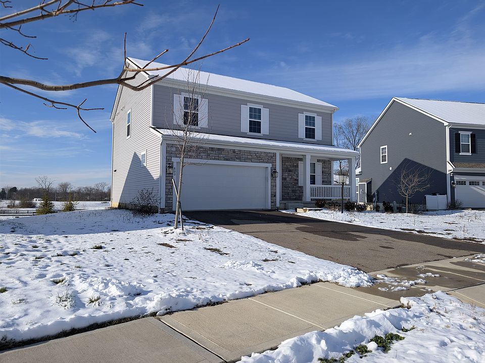 1st image of 800 Avebury Dr