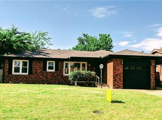 5212 NW 47th St, Warr Acres, OK 73122