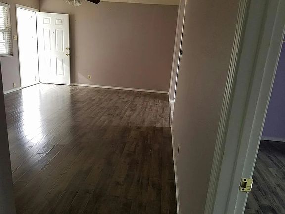 5th image of 308 Jefferson St NE #A