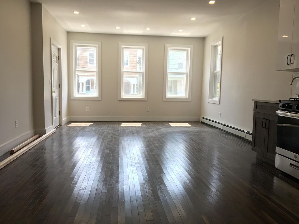 2nd image of 60 Bidwell Ave #1A