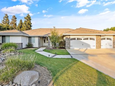 2300 S Stover Street, Visalia, CA, 93292