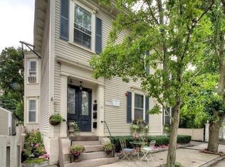 32 School St APT 3, Newport, RI 02840
