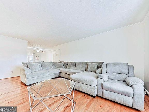 3rd image of 6700 Roswell Rd NE APT 24E