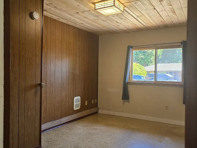 1012 N Villard St — Photo 33