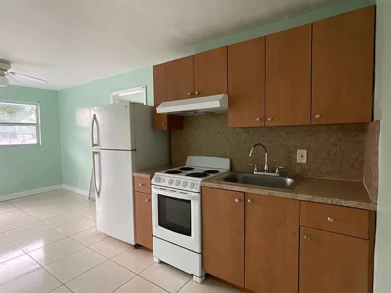 736 NW 42nd St #2 — Photo 8