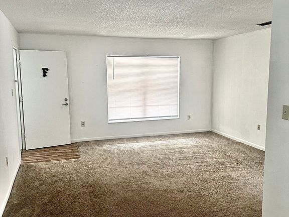 4th image of 1541 SE 27th St APT F