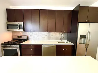 Rented by R New York