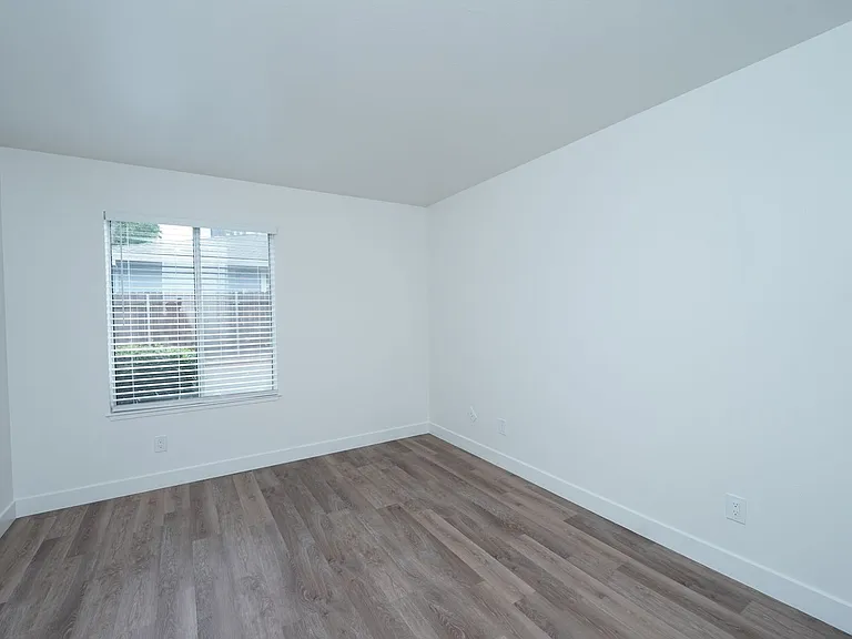 2763 Larkspur Ln — Photo 33