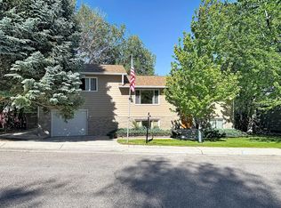 707 Circle Dr, Buffalo, WY 82834