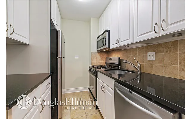 Sold by Douglas Elliman | media 12