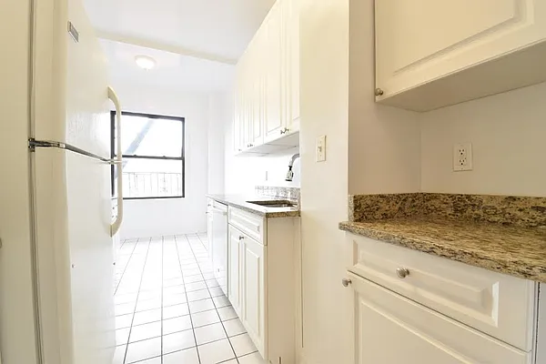 Rented by (Legacy) NY Quality Living Uptown | media 19