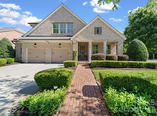 9141 Robbins Preserve Rd, Cornelius, NC 28031