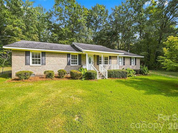 2nd image of 556 Oakhaven Dr