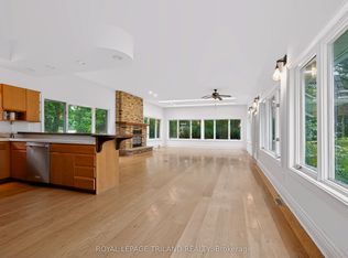 467 Commissioners Rd E #A, London, ON N6C 2T6