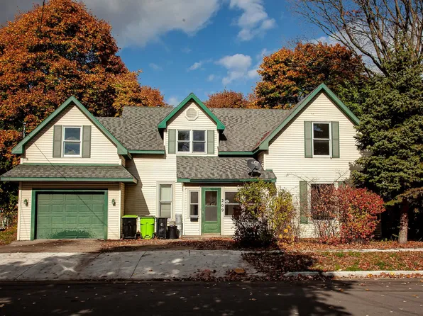 209 E 4th St, Clare, MI 48617