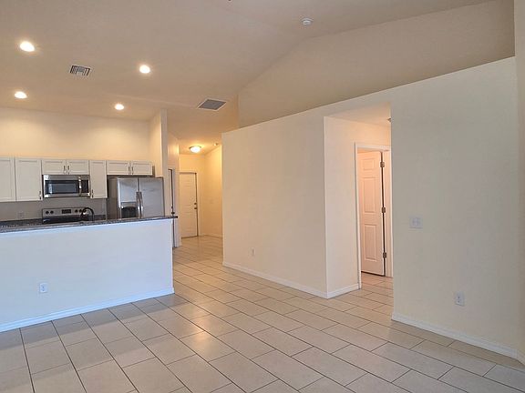 5th image of 919 Andalusia Blvd