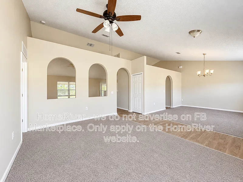 3 bed, 2.0 bath, 1996 sqft, $1,945 — Photo 3