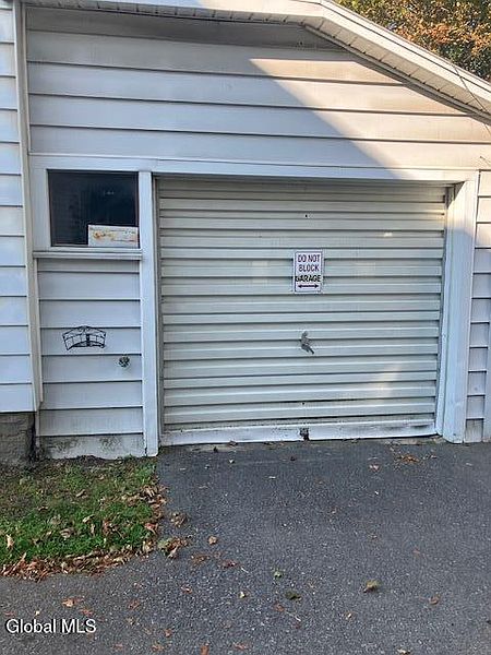 2nd image of 10 Thomas Street