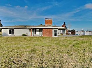 81 Lighthouse Point Rd, Prospect Harbor, ME 04669