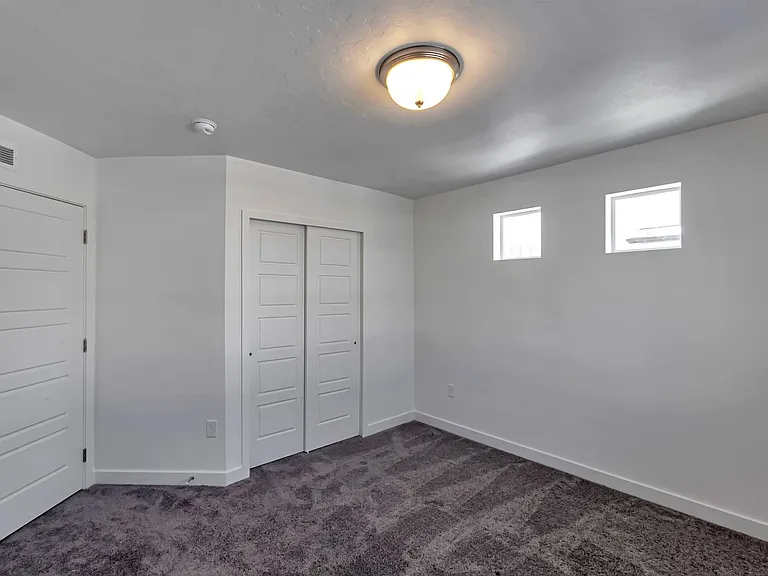 4259 W Dixon Way — Photo 9