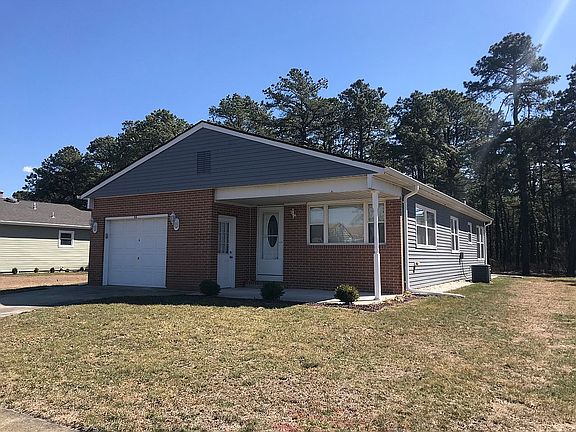 2nd image of 55 Chesterfield Ln
